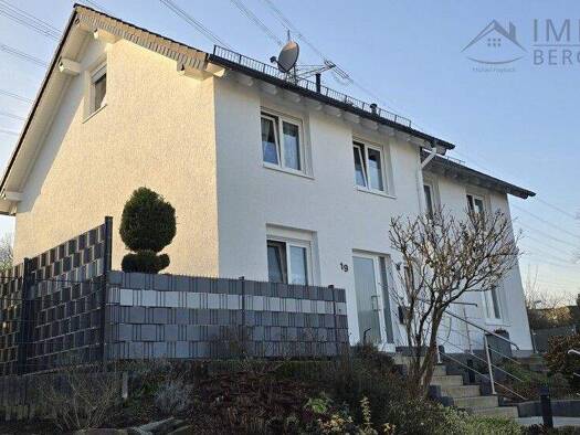 Doppelhaushälfte zum Kauf 425.000 € 5 Zimmer 120 m² 500 m² Grundstück Wiehagen Hückeswagen 42499