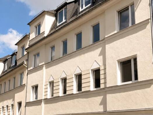 Wohnung zur Miete 389 € 3 Zimmer 77,9 m² 3. Geschoss Lutherstraße 15 Aue 08280