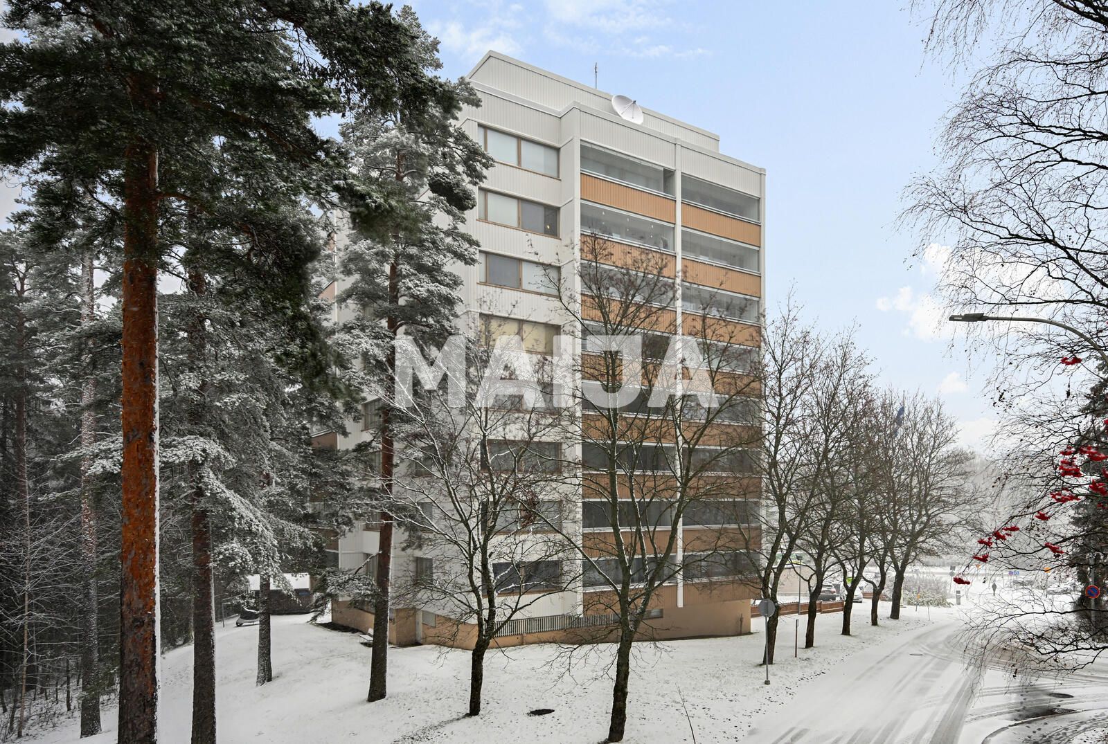 Studio zum Kauf 118.000 € 3 Zimmer 76 m²<br/>Wohnfläche 6.<br/>Geschoss Vantaanrinne 12 Vantaa 01730