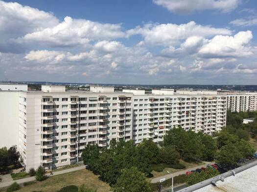 Wohnung zur Miete 391 € 2 Zimmer 50,7 m² 7. Geschoss frei ab 31.08.2026 Herzberger Straße 22 Prohlis-Nord Ortsamtsbereich Prohlis 01239