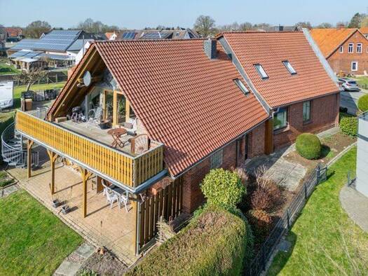 Mehrfamilienhaus zum Kauf 379.000 € 8 Zimmer 227,7 m² 1.764 m² Grundstück frei ab 01.05.2026 Wildeshäuser Straße 7 Twistringen 27239