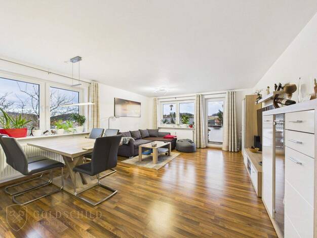 Wohnung zum Kauf 295.000 € 3,5 Zimmer 85,5 m² Holzelfingen Lichtenstein / Holzelfingen 72805