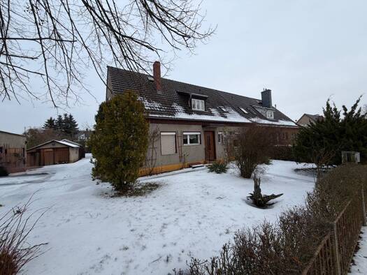 Doppelhaushälfte zum Kauf 125.000 € 5 Zimmer 130 m² 1.215 m² Grundstück Rechlin 17248