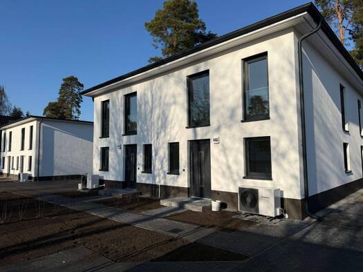 Doppelhaushälfte zum Kauf provisionsfrei 590.000 € 4 Zimmer 118 m² 350 m² Grundstück frei ab sofort Blankenfelde Blankenfelde-Mahlow 15827