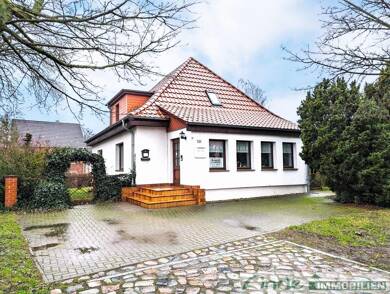 Einfamilienhaus zum Kauf 260.000 € 4 Zimmer 136 m² 1.200 m² Grundstück Pasewalk Pasewalk 17309