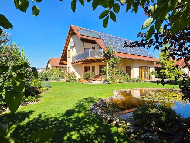 Haus zum Kauf 14 Zimmer 411,5 m² 2.003 m² Grundstück Mitwitz 96268