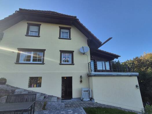 Einfamilienhaus zum Kauf 450.000 € 4 Zimmer 129 m² 833 m² Grundstück Höchenschwand Höchenschwand 79862