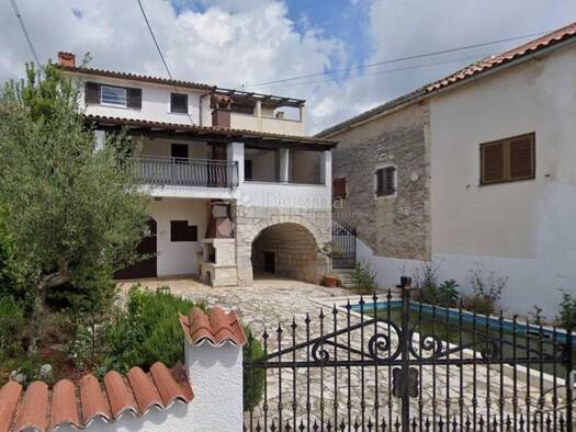 Haus zum Kauf 390.000 € 8 Zimmer 327 m² Perini, Sveti Lovrec Sveti Lovrec