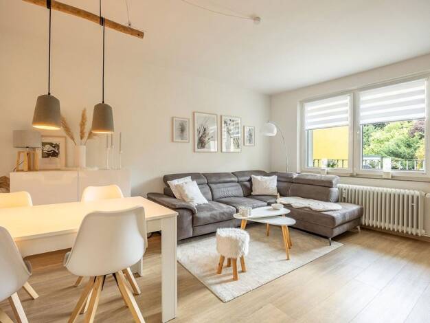 Wohnung zur Miete 900 € 2 Zimmer 65 m² 2. Geschoss frei ab 01.10.2025 Aachen 52066