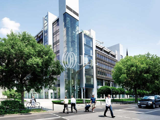 Bürofläche zur Miete provisionsfrei 28 € 8.144,8 m² Bürofläche teilbar ab 292,3 m² Frankfurt am Main 60313