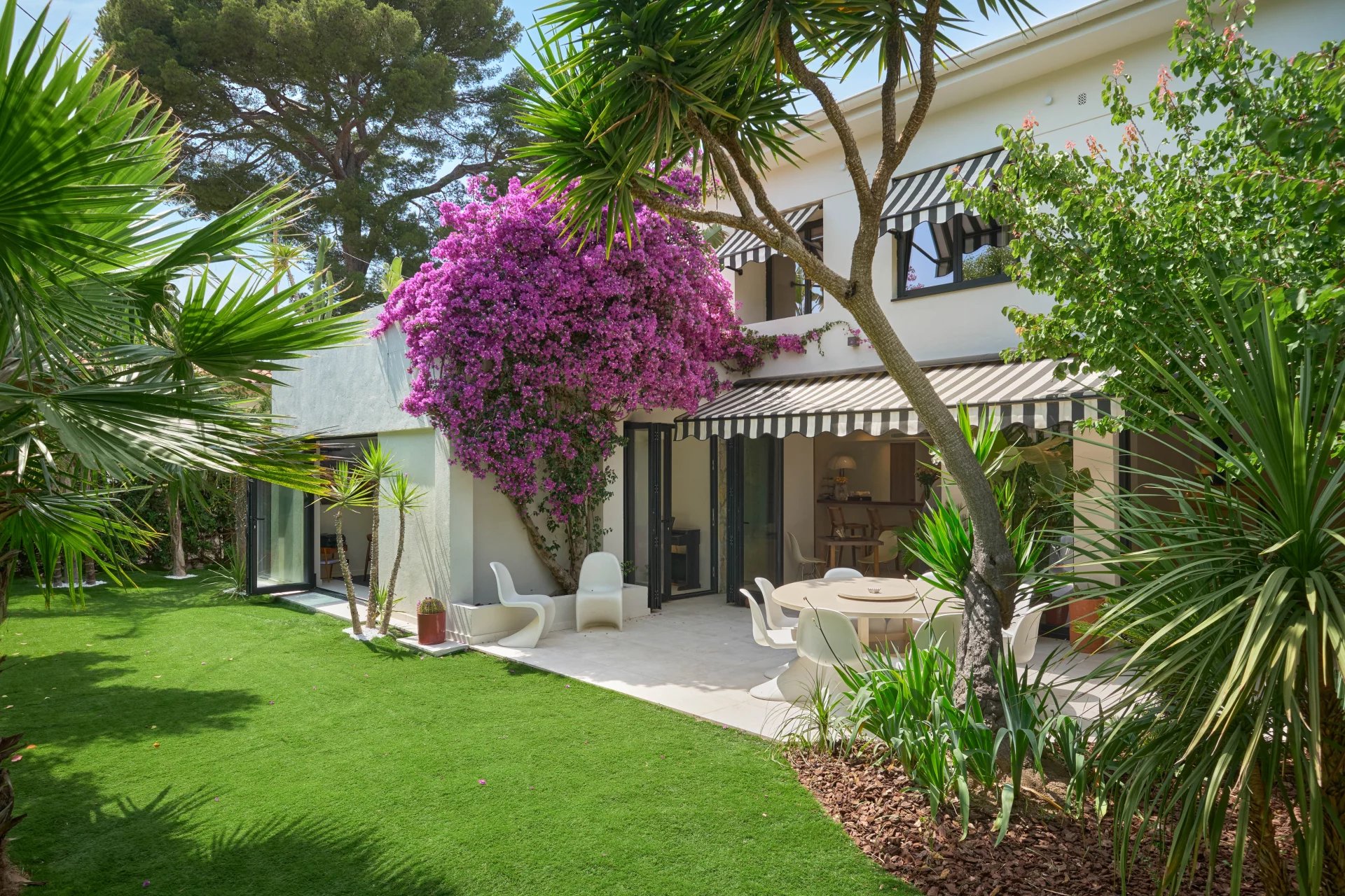 Einfamilienhaus zum Kauf 2.350.000 € 6 Zimmer 200 m²<br/>Wohnfläche 600 m²<br/>Grundstück Le Vieux Port-Les Iles CANNES 06400