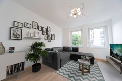 Wohnung zur Miete 792 € 4 Zimmer 86 m² Geschoss 1/2 frei ab 01.10.2025 Grünewald Solingen 42657