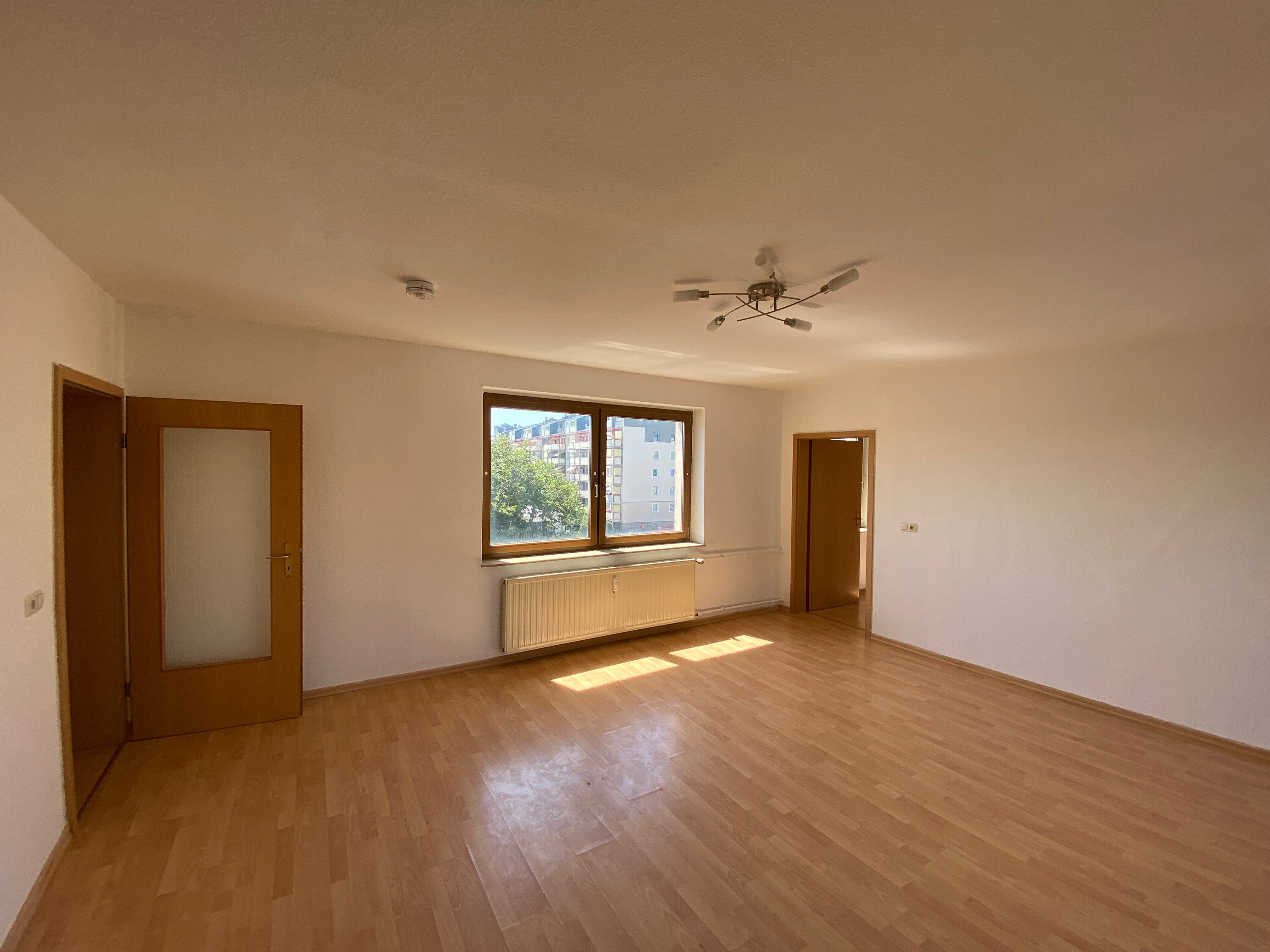 Studio zur Miete 289 € 2 Zimmer 74 m²<br/>Wohnfläche Windmühlenstr. 4 Bahnhofsvorstadt Plauen 08523