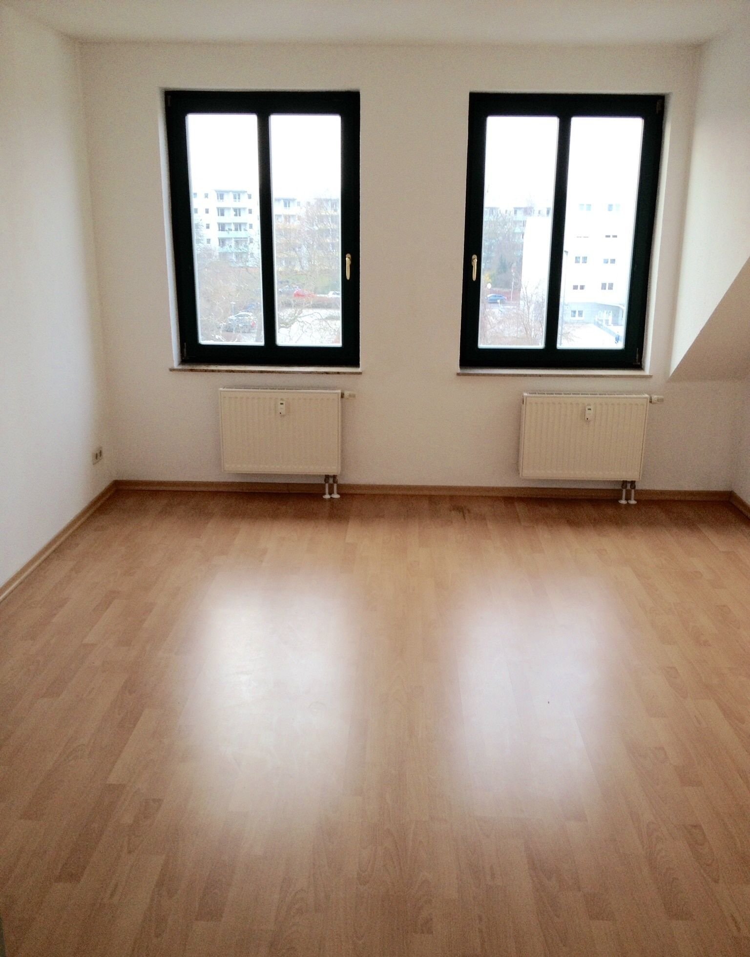 Wohnung zur Miete 430 € 3 Zimmer 66 m²<br/>Wohnfläche 4.<br/>Geschoss ab sofort<br/>Verfügbarkeit Sankt -Michaelstr. . Fichtestraße / Ambrosiusplatz Magdeburg 39112