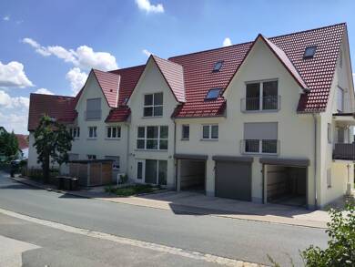 Wohnung zur Miete 977 € 4,5 Zimmer 92,7 m² Geschoss 1/1 frei ab 01.09.2025 Rezelsdorfer Straße 31 Rezelsdorf Weisendorf 91085
