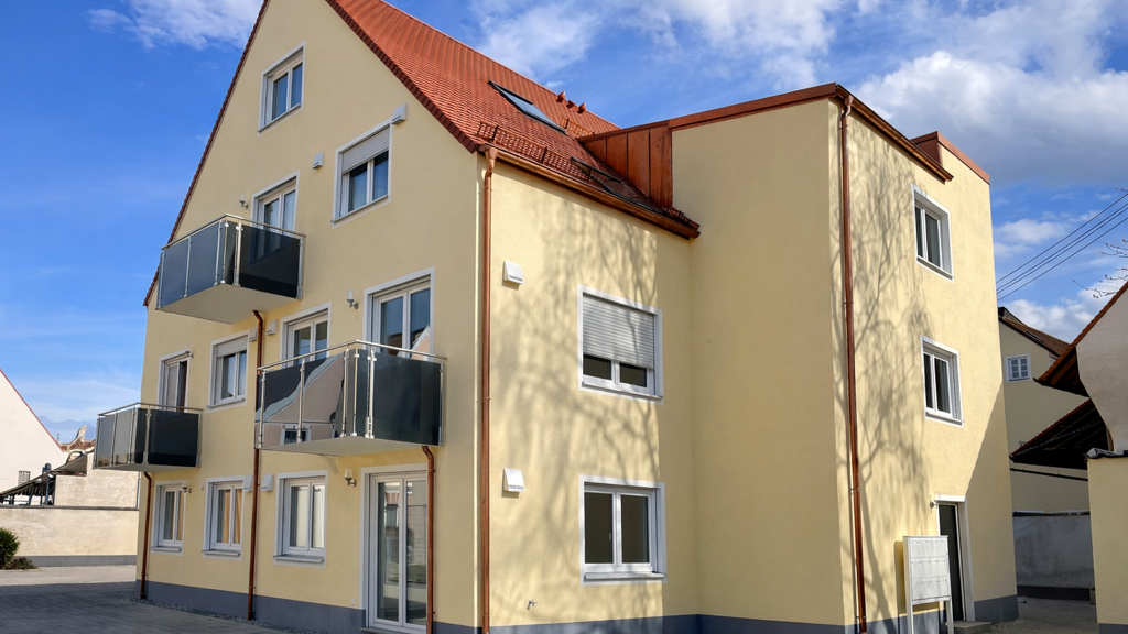 Wohnung zur Miete 880 € 2,5 Zimmer 93 m² 2. Geschoss frei ab 01.06.2026 Rain 86641