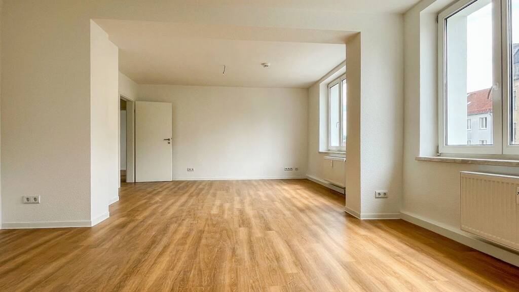 Wohnung zur Miete 615 € 5 Zimmer 115,1 m² 2. Geschoss Kaiserstraße 20 Stadtmitte Plauen 08523