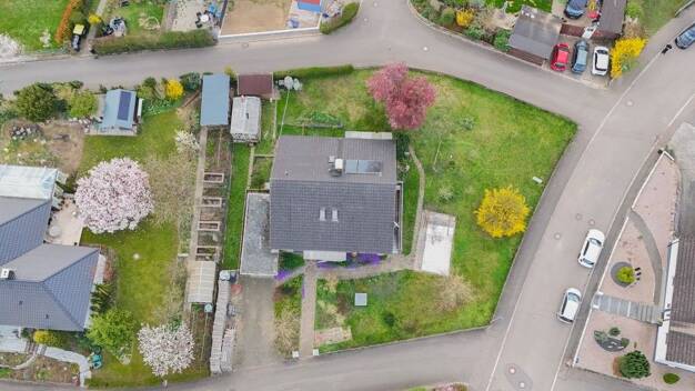 Einfamilienhaus zum Kauf 560.000 € 9,5 Zimmer 220,5 m² 1.091 m² Grundstück Neuenburg Neuenburg 79395