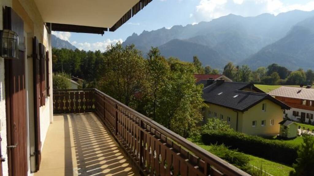 Studio zur Miete 1.100 € 3 Zimmer 95 m² Geschoss 1/3 frei ab sofort Bayerisch Gmain 83457