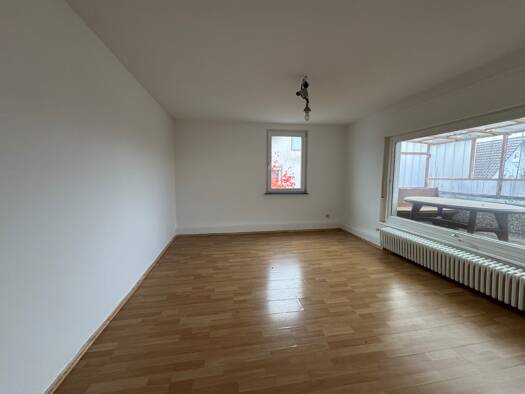 Maisonette zur Miete 1.200 € 6 Zimmer 140 m² Geschoss 2/3 frei ab 01.02.2026 Neue Straße 1 Helmlingen Rheinau 77866