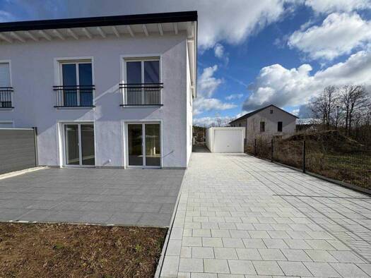 Doppelhaushälfte zum Kauf 415.000 € 4 Zimmer 100 m² 397 m² Grundstück Dorfgmünd Grafenwöhr 92655