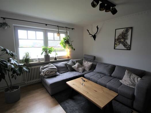 Einfamilienhaus zum Kauf 275.000 € 5 Zimmer 127 m² 977 m² Grundstück Breklum 25821