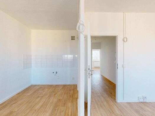 Wohnung zur Miete 351 € 2 Zimmer 50,2 m² 5. Geschoss frei ab 16.03.2026 Zapfenweg 9 Heide Nord Halle 06120