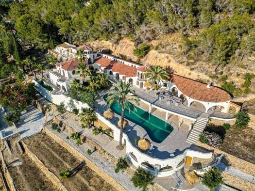 Chalet zur Miete 10.000 € 11 Zimmer 1.075 m² 10.000 m² Grundstück Altea 03590