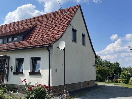 Doppelhaushälfte zum Kauf provisionsfrei 175.000 € 3 Zimmer 64,7 m² 550 m² Grundstück Burkhardswalde Müglitztal 01809