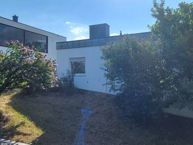 Haus zur Miete 2.000 € 9 Zimmer 230 m² frei ab 01.09.2025 Sallern-Gallingkofen Regensburg 93057