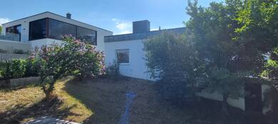 Haus zur Miete 2.000 € 9 Zimmer 230 m² frei ab 01.09.2025 Sallern-Gallingkofen Regensburg 93057