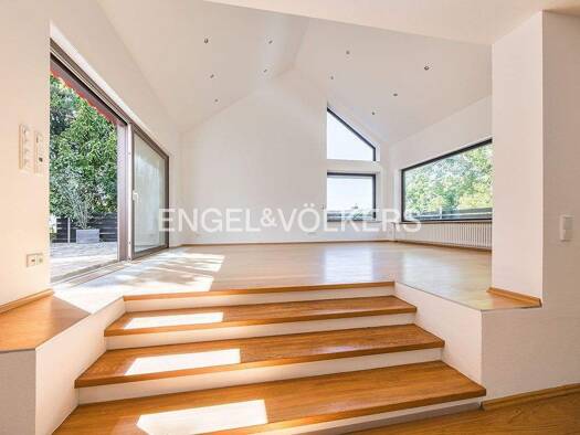 Haus zum Kauf 1.090.000 € 7 Zimmer 226 m² 1.103 m² Grundstück frei ab sofort Rathsberg Marloffstein 91080