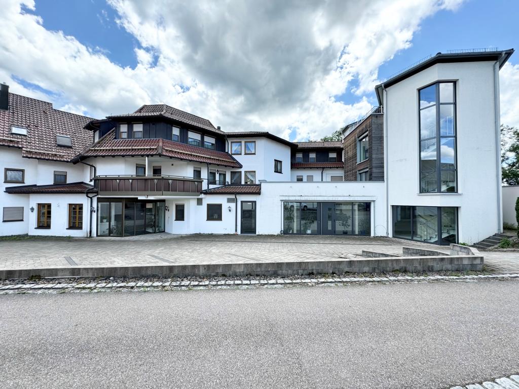 Ladenfläche zum Kauf 3.390.000 € 40 Zimmer Alfdorf Alfdorf 73535