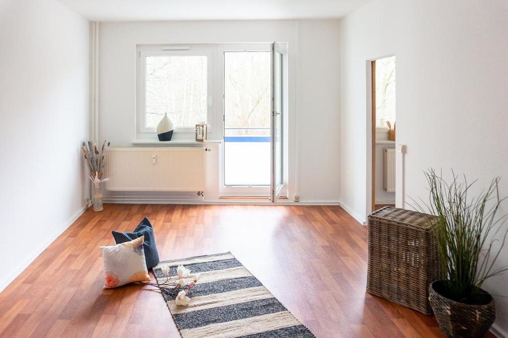 Wohnung zur Miete 189 € 1 Zimmer 36,3 m²<br/>Wohnfläche 5.<br/>Geschoss 01.03.2025<br/>Verfügbarkeit Max-Schäller-Str. 2 Morgenleite 630 Chemnitz 09122