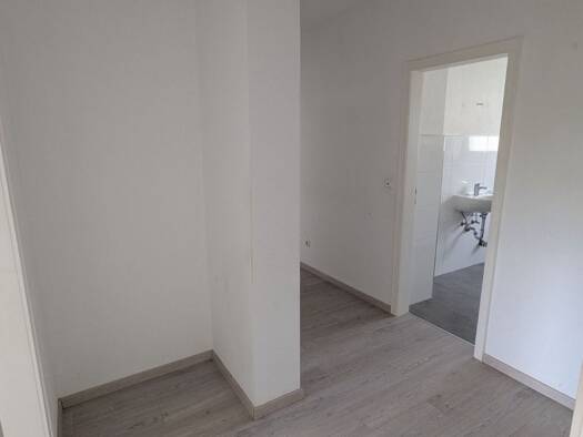 Wohnung zur Miete 590 € 4 Zimmer 90,4 m² 1. Geschoss frei ab 01.10.2026 Schulstraße 20 Wanfried Wanfried 37281