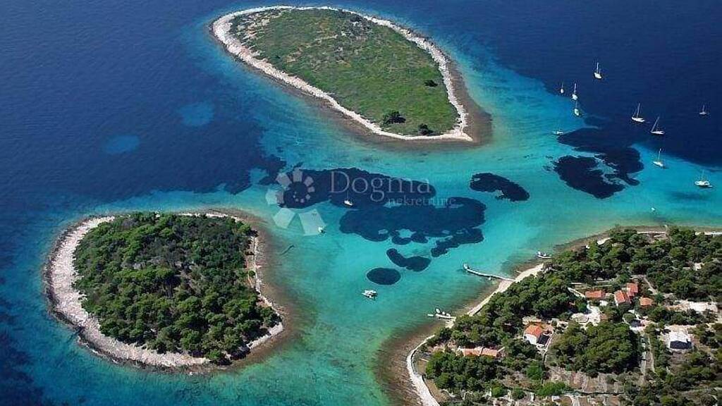 Land-/Forstwirtschaft zum Kauf 25.000 € Trogir