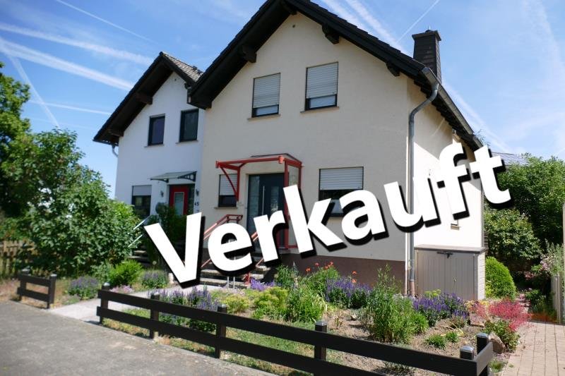 Doppelhaushälfte zum Kauf 5 Zimmer 111 m²<br/>Wohnfläche 322 m²<br/>Grundstück ab sofort<br/>Verfügbarkeit Ingelheim 55218