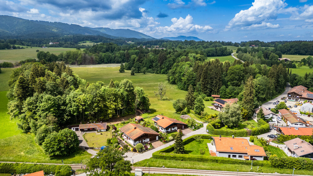 Einfamilienhaus zum Kauf 2.250.000 € 4 Zimmer 265 m²<br/>Wohnfläche 1.088 m²<br/>Grundstück Gmund am Tegernsee / Moosrain 83703