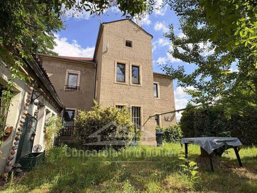Einfamilienhaus zum Kauf 420.000 € 7 Zimmer 170 m² 610 m² Grundstück Radebeul 01445
