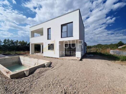 Haus zum Kauf 493.000 € 5 Zimmer 160 m² Loborika, Marcana Centar, Loborika