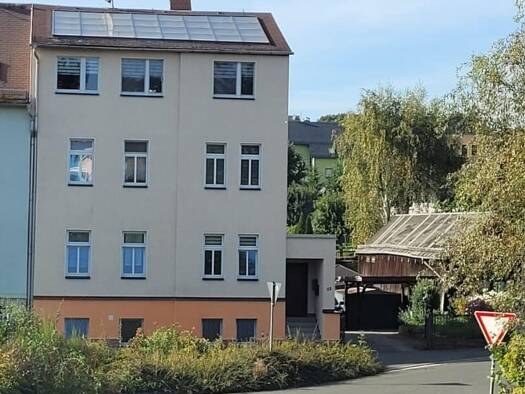 Haus zum Kauf 229.000 € 7 Zimmer 199 m² 1.035 m² Grundstück Unterreichenau Pausa-Mühltroff 07952