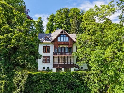 Villa zum Kauf 4.750.000 € 12 Zimmer 4.530 m² Grundstück Gmunden 4810
