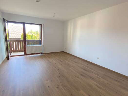 Wohnung zur Miete 570 € 3 Zimmer 70,3 m² 1. Geschoss frei ab sofort Kastanienallee 35 Aga Gera 07554