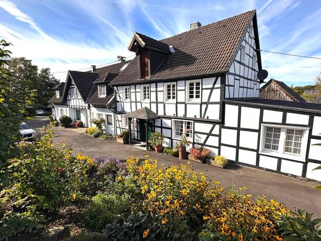 Bauernhof zum Kauf 1.950.000 € 169.874 m² 169.874 m² Grundstück Bärbroich Bergisch Gladbach 51429