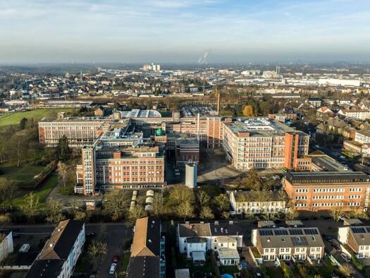 Bürofläche zur Miete provisionsfrei 4,90 € 2.685 m² Bürofläche teilbar ab 950 m² Speldorf Mülheim an der Ruhr 45478