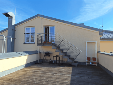 Wohnung zur Miete 1.742 € 3 Zimmer 129 m² Dachgeschoss, 4. Geschoss frei ab 01.06.2025 Fuggerstraße 7 Innenstadt Augsburg 86150