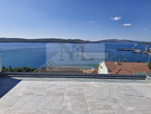 Wohnung zum Kauf - Erstbezug 420.000 € 3 Zimmer 302 m² Geschoss 2/2 Trogir 21220