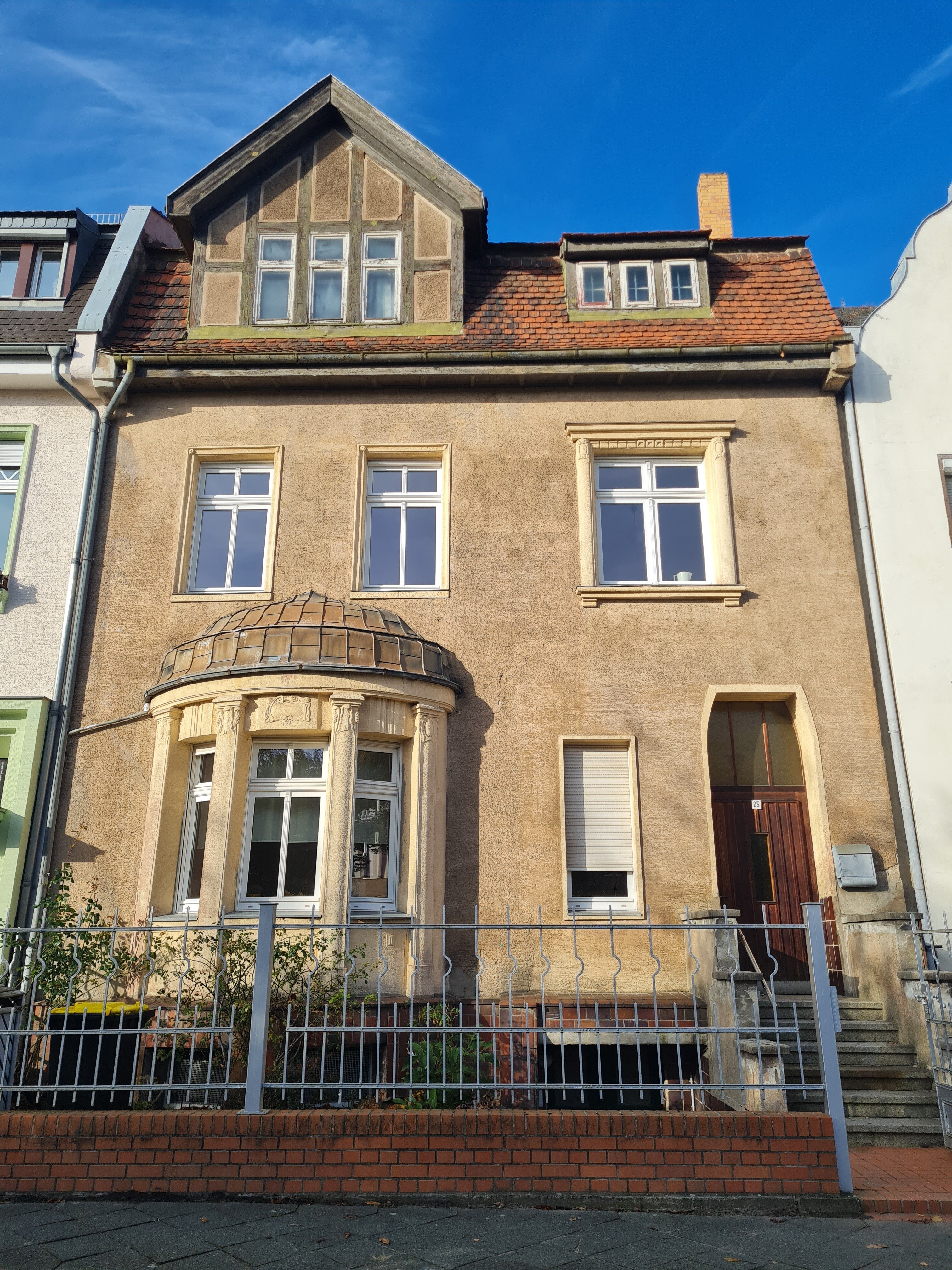 Haus zum Kauf 120.000 € 6 Zimmer 200 m²<br/>Wohnfläche 283 m²<br/>Grundstück Forst-Stadt Forst (Lausitz) 03149