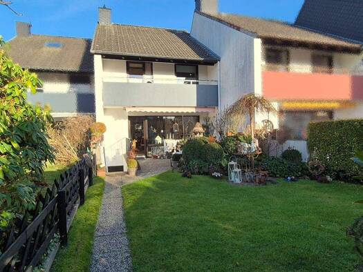 Reihenmittelhaus zum Kauf 249.000 € 6 Zimmer 96 m² 206 m² Grundstück frei ab 01.07.2026 Achim 28832