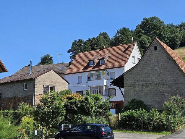 Einfamilienhaus zum Kauf provisionsfrei 275.000 € 11 Zimmer 265 m² 1.132 m² Grundstück Mespelbrunn 63875